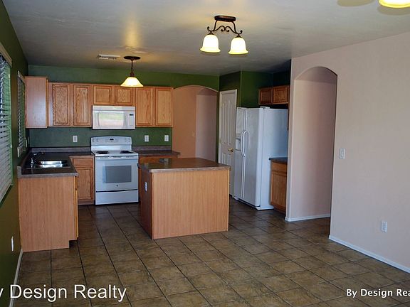 5th image of 3915 E Atherton Dr
