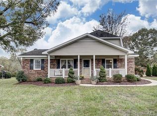 801 Crystal Ln, Monroe, NC 28112