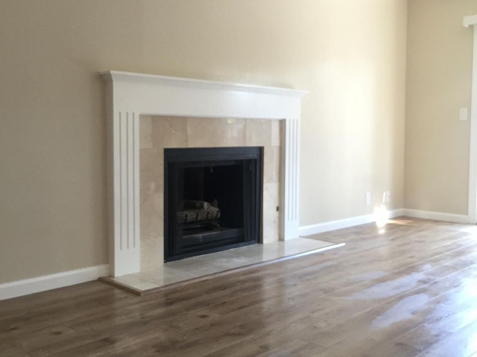 1st image of 850 Coolidge Ave