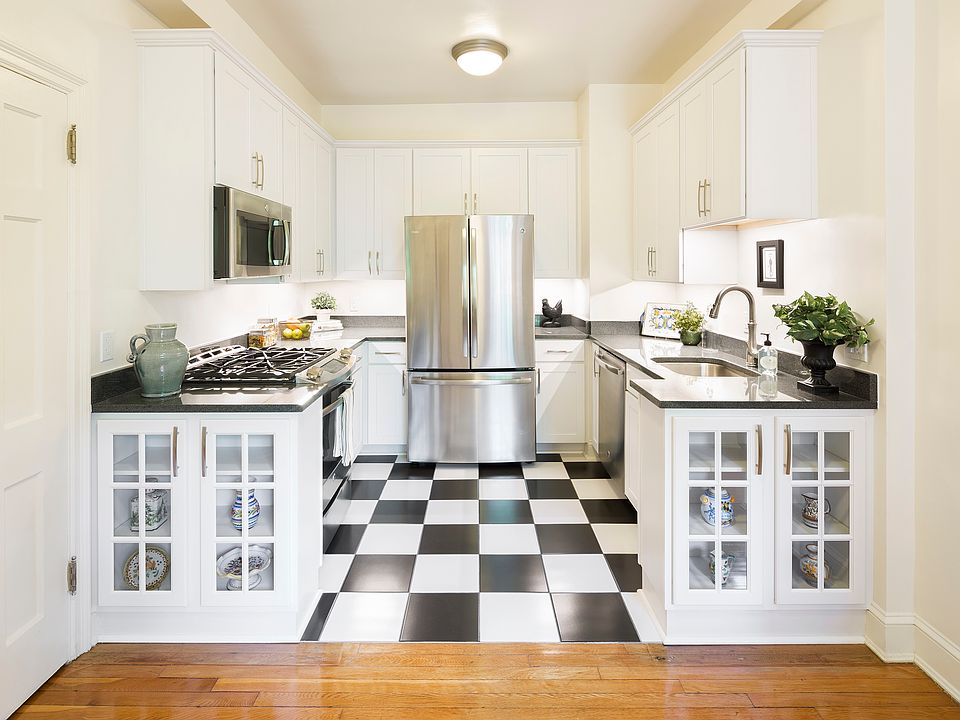 Historic Wing Fully Updated Kitchen