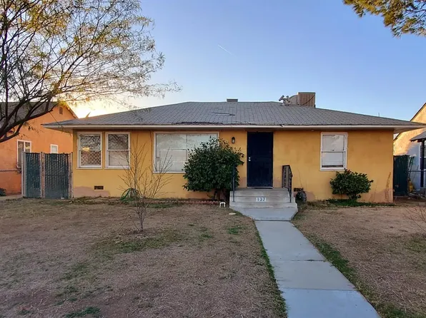 137 U St, Bakersfield, CA 93304