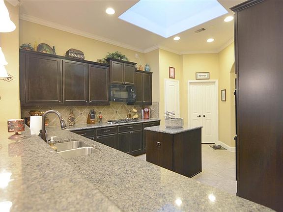 5th image of 7439 Durango Creek Dr