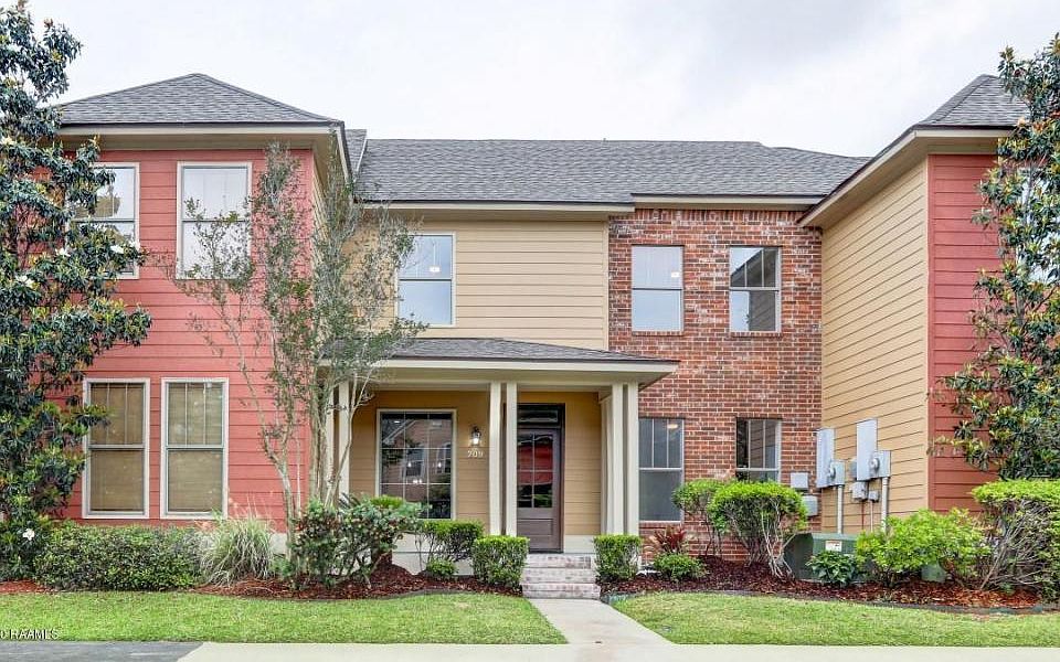 1st image of 209 Harbor Bend Blvd