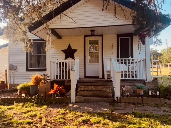 620 Maple St, Cambridge, KS 67023