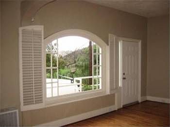 2nd image of 2909 Park Center Dr