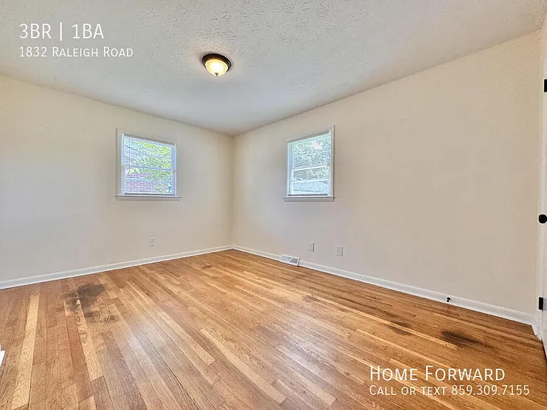 1832 Raleigh Rd — Photo 19