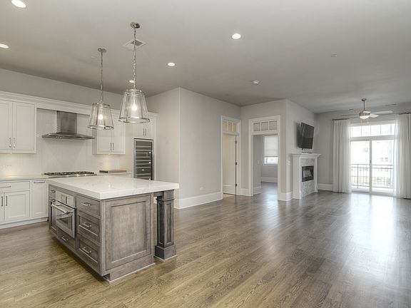 3rd image of 105 S Cottage Hill Ave #301