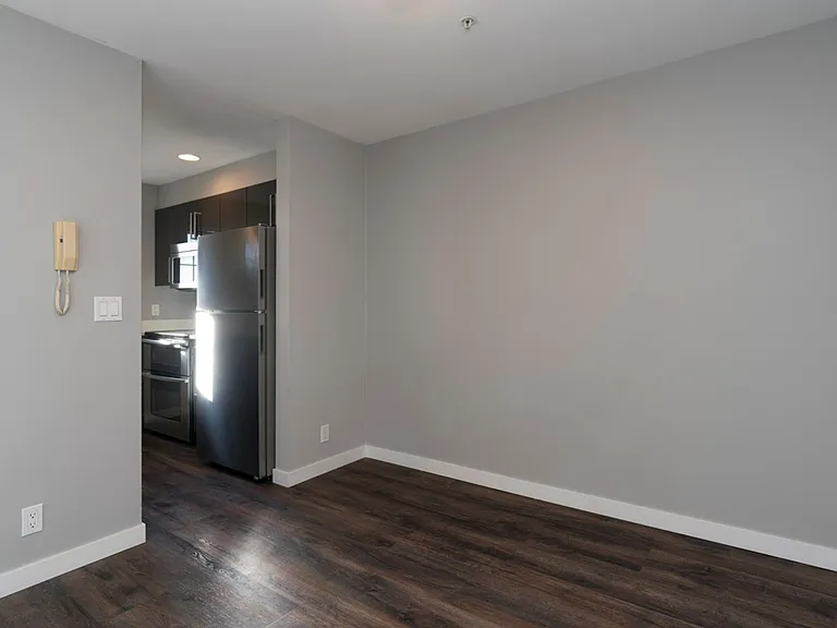 4524 44th Ave SW — Photo 8