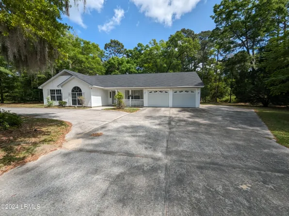 51 Marsh Dr, Beaufort, SC 29907