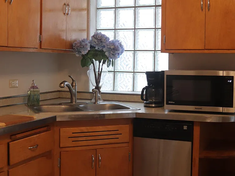 4011 Wolf Rd — Photo 12