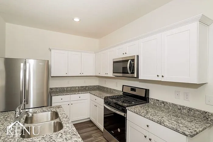 13727 Summer Light St — Photo 5