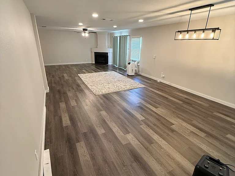 9142 Village Brown — Photo 5