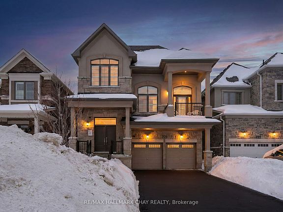 3rd image of 721 Mika St
