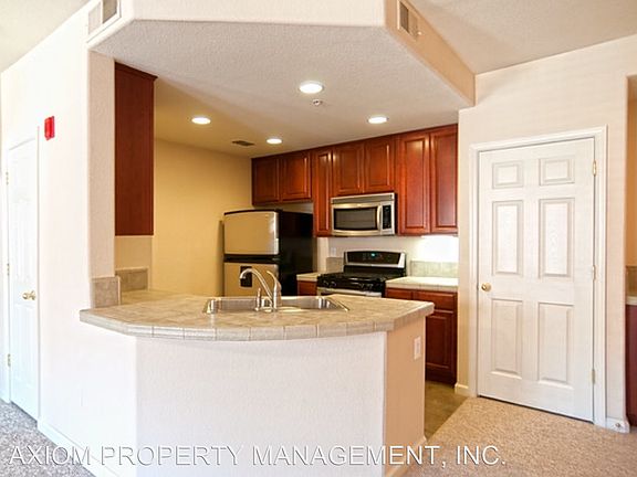 3rd image of 6521 Hearthstone Cir