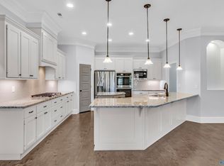 14054 Leafmore Dr SE, Huntsville, AL 35803