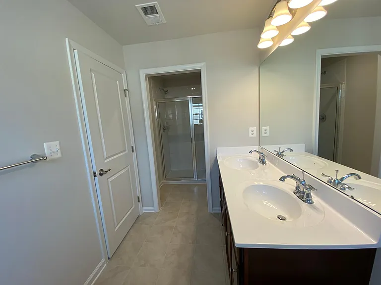 MBR Bath Shower