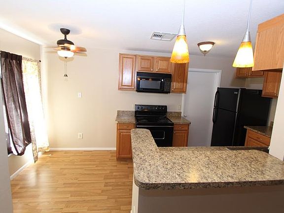 3rd image of 1110 Partridge Ln