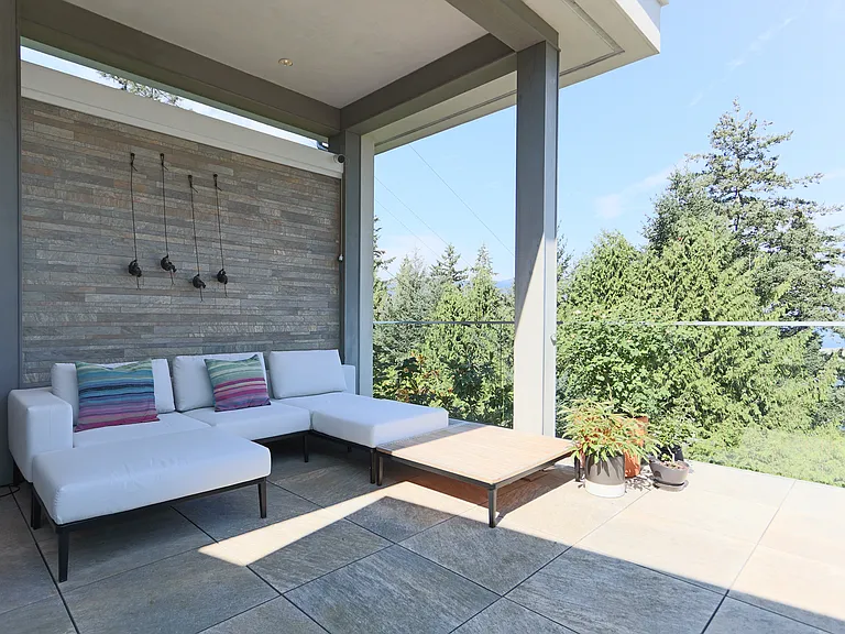 6173 Nelson Ave — Photo 19