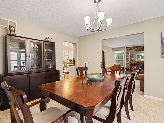 4th image of 1613 Jasper Dr
