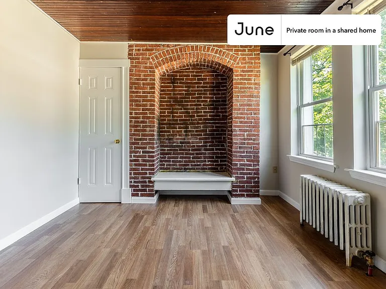 47 Wallingford Rd #A — Photo 2