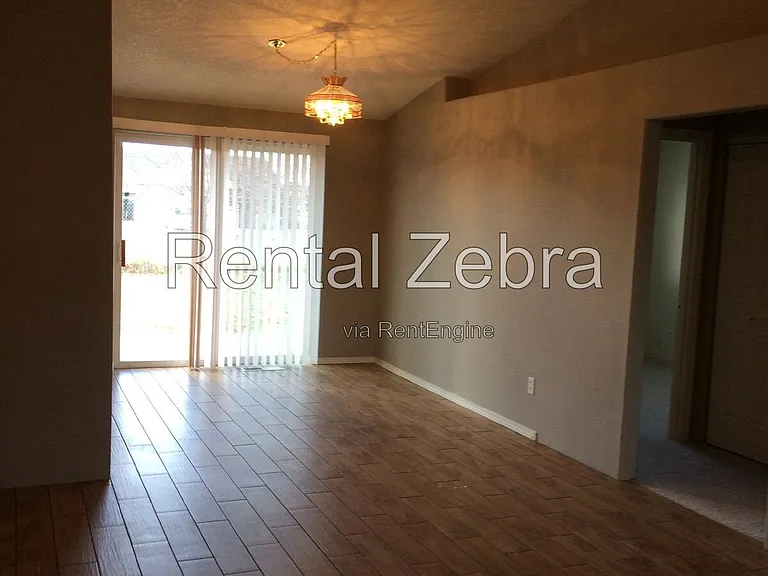 2279 NE Cherry Loop — Photo 11