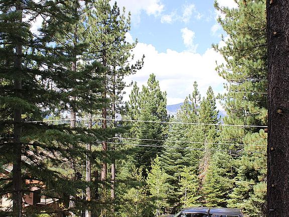 5th image of 1527 Skyline Dr
