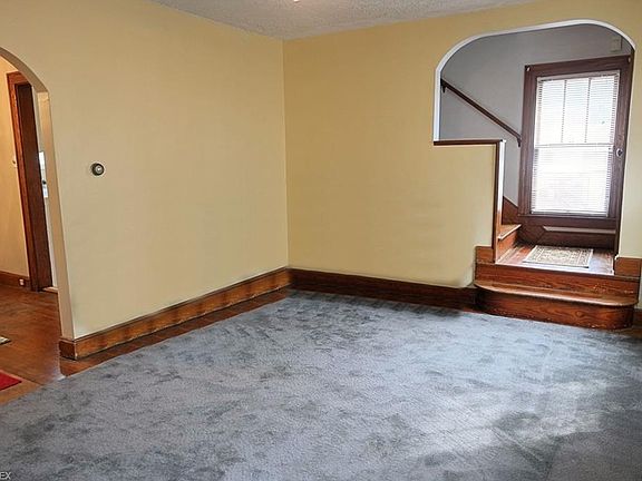 4th image of 1106 27th St