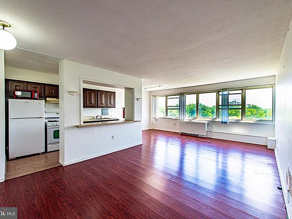 2nd image of 1200 Marlton Pike E #70