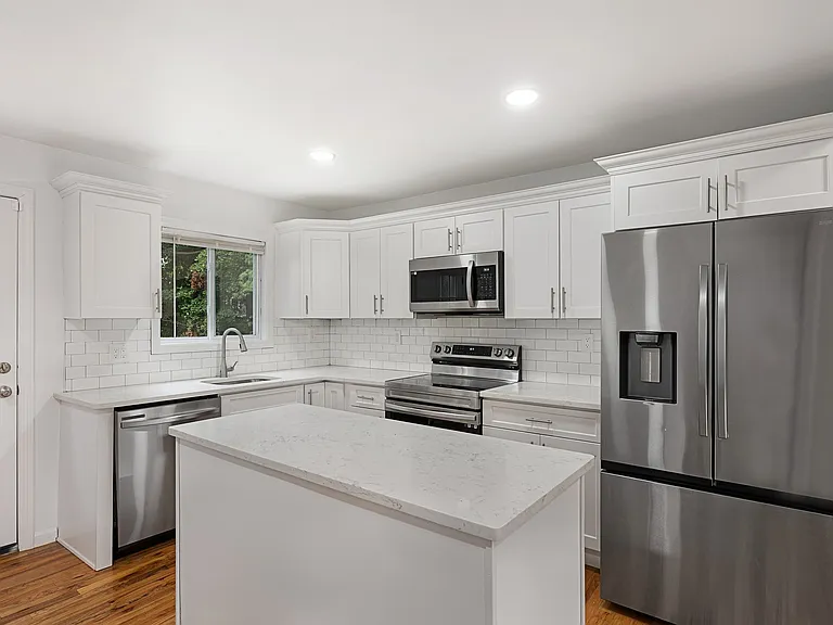 62 Lincoln Ave — Photo 9