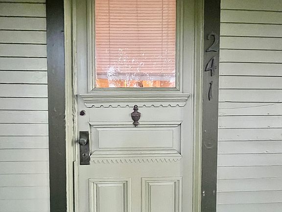 3rd image of 241 Averill Ave APT 1