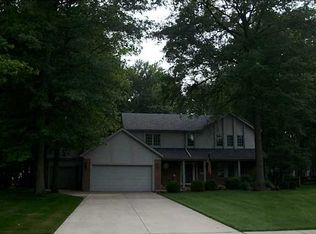 7271 Oak Ln, Holland, OH 43528