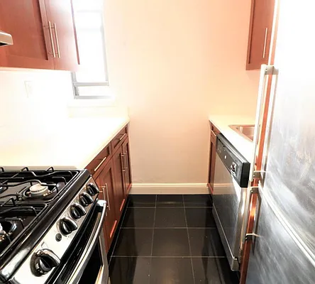 Rented by Urban Real Estate Inc | media 14