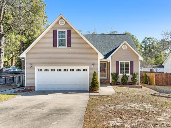 814 N Fulton St, Raeford, NC 28376