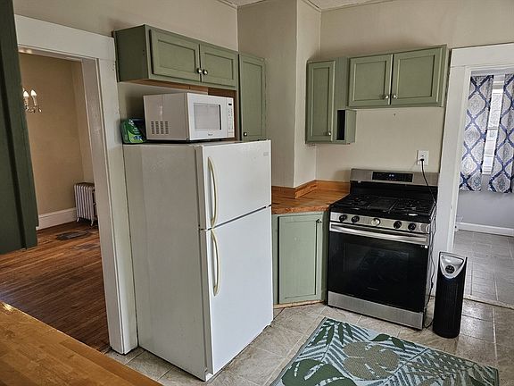 3rd image of 9 Palmer Rd