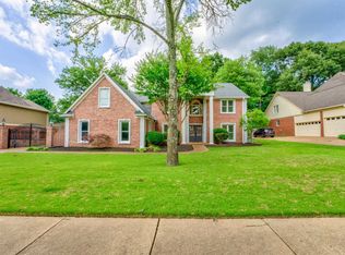 800 Roehampton Ct, Collierville, TN 38017