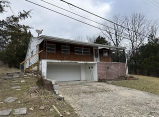 208 N Lakeshore Dr, Owenton, KY 40359