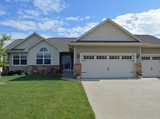5112 Windy Meadow Cir NE, Cedar Rapids, IA 52411