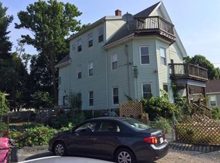 9 Chestnut Ln #2, Brockton, MA 02301