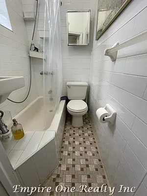 Rented by Empire One Realty | media 1