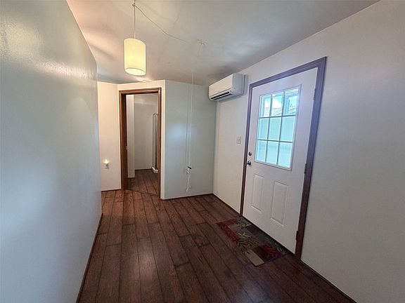 4th image of 505 Pine Tree Loop #B