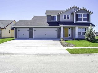 2129 W Pine Creek Dr, Nampa, ID 83686
