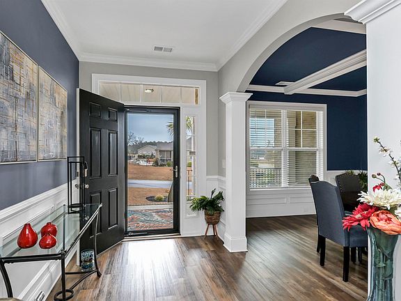 5th image of 175 Autumn Dr