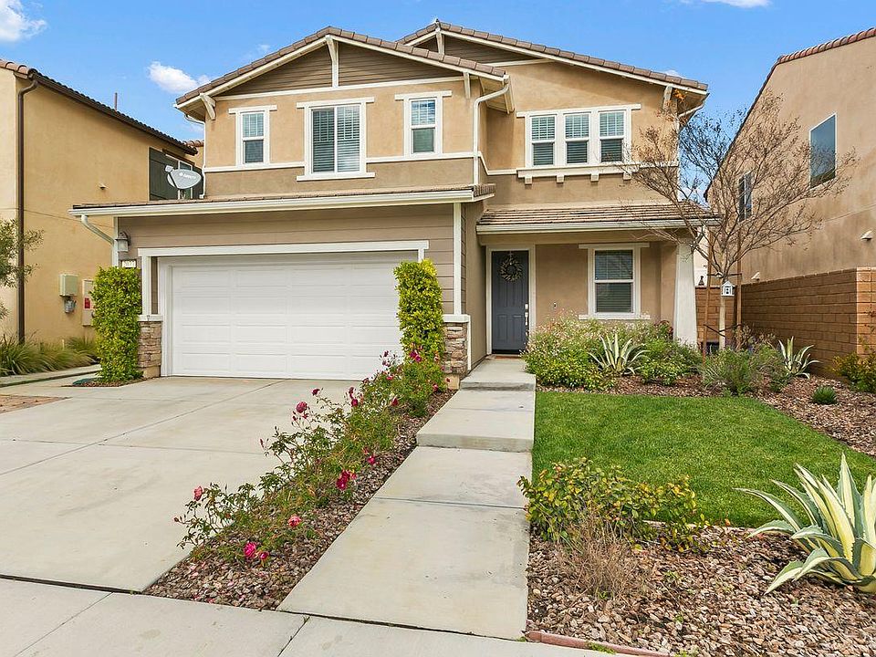 1st image of 2077 Sunkist Dr