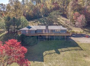 216 Shady Knoll Rd, Franklin, NC 28734