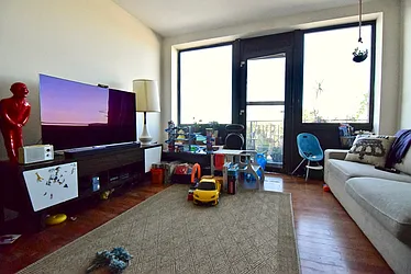 Rented by Safdie Realty Group