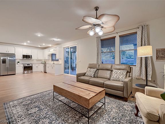 2nd image of 552 Playa Linda Pl