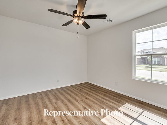 4th image of 13343 S 72nd East Pl