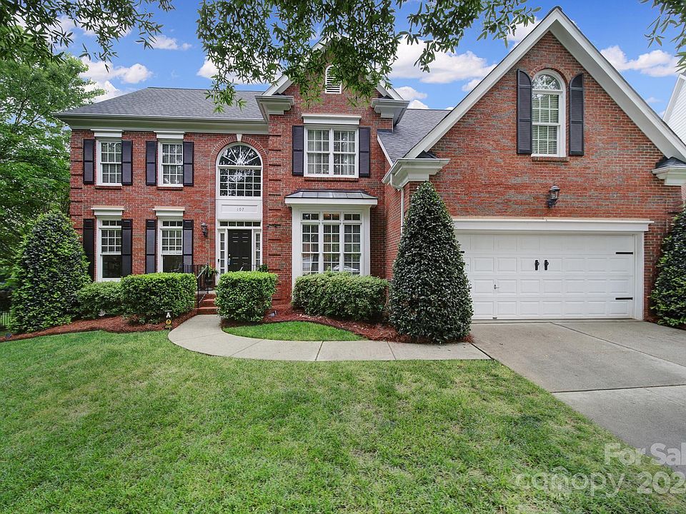 1st image of 107 Hanson Pl