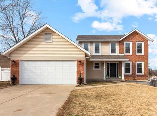 15 Barrington Dr, Saint Peters, MO 63376
