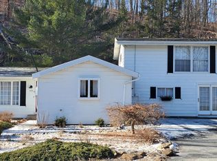 529 Heyer Mill Rd, Nazareth, PA 18064